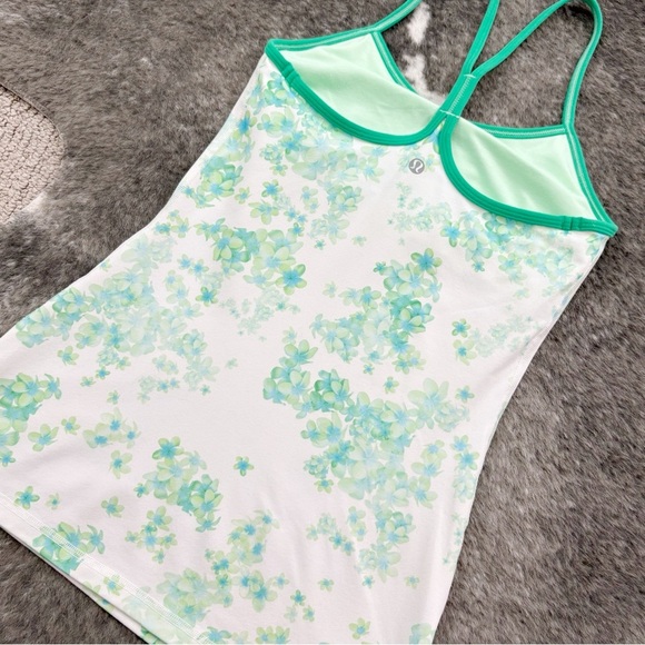 Lululemon Power Y Tank - Picture 12 of 12